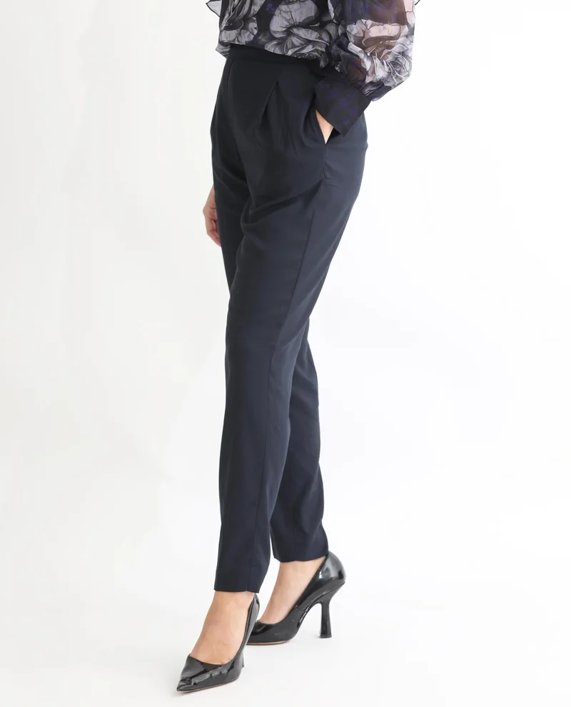 Rareism Women's Relaxed Elegance Pleated Trousers