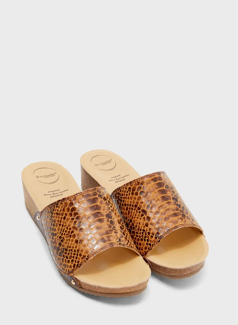 Le Confort Mesh Strap Wedge Sandals