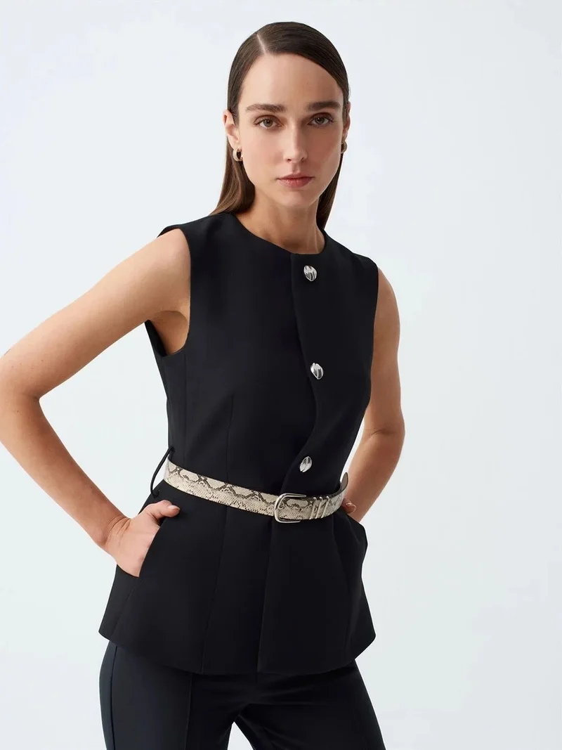 ديلفين Dilvin Belted Crepe Waistcoat
