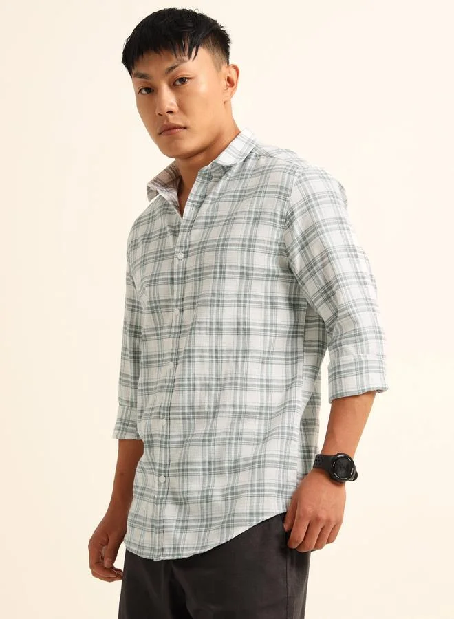 بوشيرت قميص مطبع بنمط مربعات مع ياقة سبريد