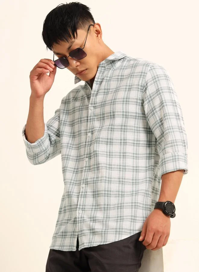 بوشيرت قميص مطبع بنمط مربعات مع ياقة سبريد