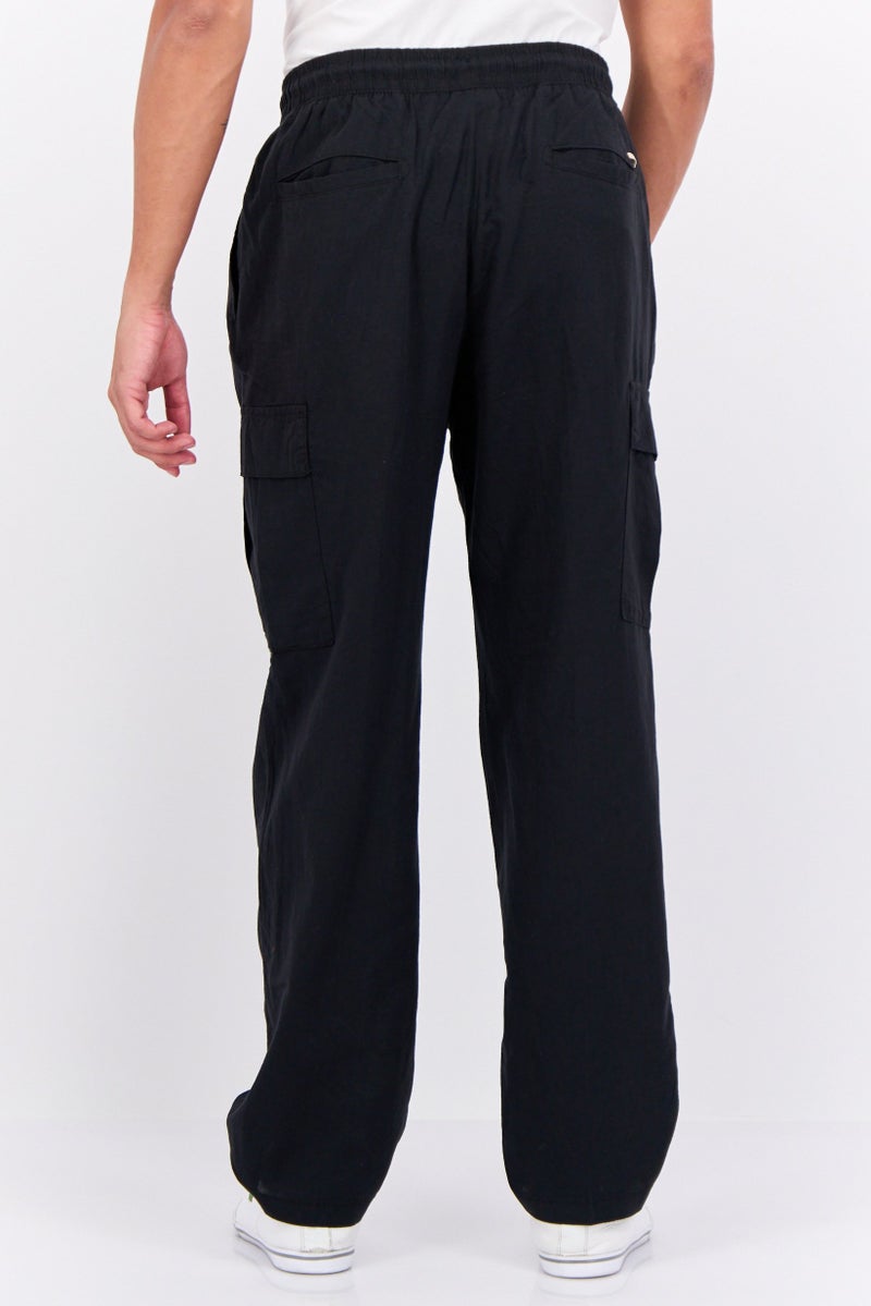 JACK & JONES Men Looses Fit Solid Cargo Pants, Black - Image 3