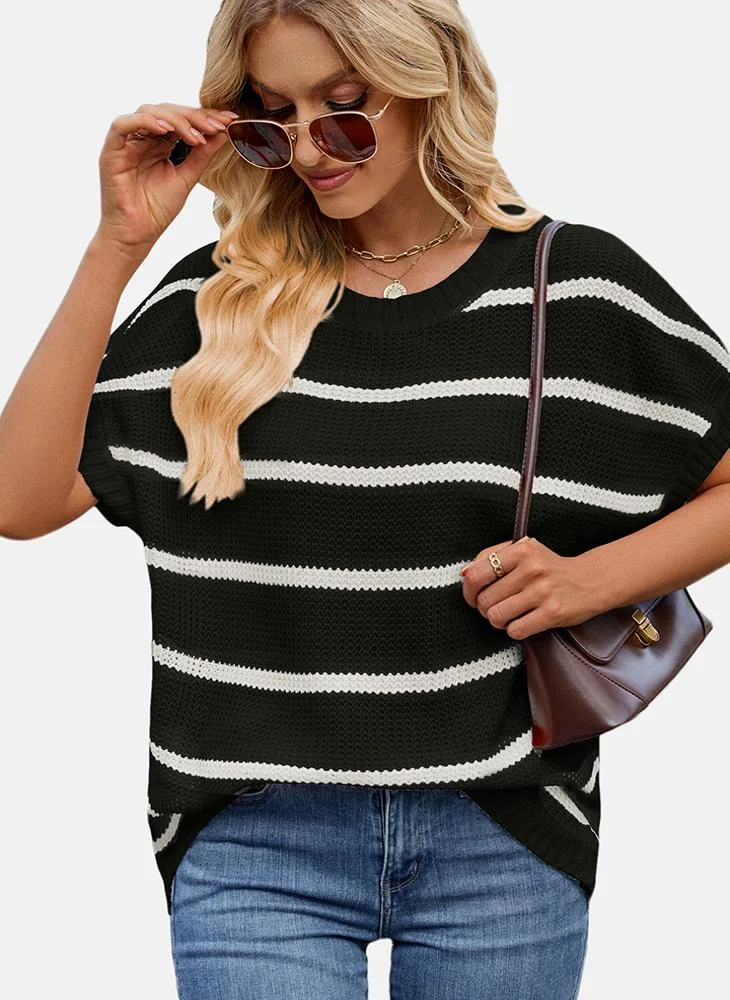 يونيكي Black Round Neck Striped Top