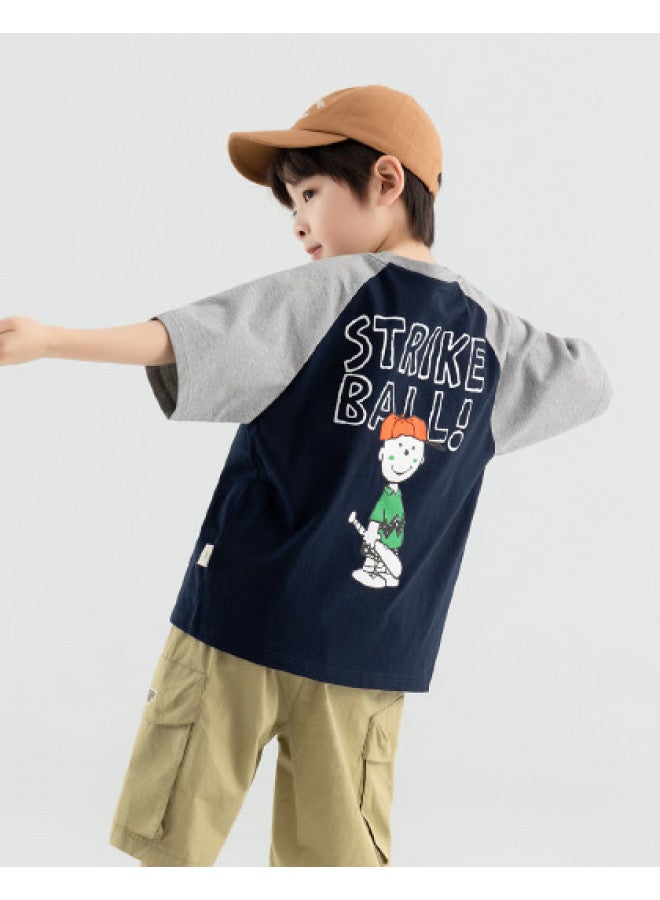 BOY تي شيرت خفيف الوزن بملمس بارد، موضة صيف 2025 للأطفال، طباعة عصرية بأكمام قصيرة - Image 1