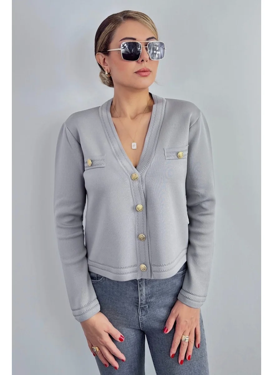 ريتنيس Women's Lia Gray Gold Buttoned Knitwear Cardigan