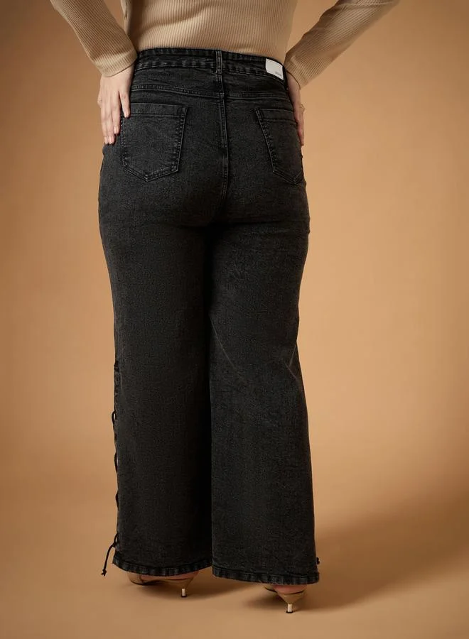 SASSAFRAS Plus Size Mid Rise Side Knot Straight Fit Jeans by Styli