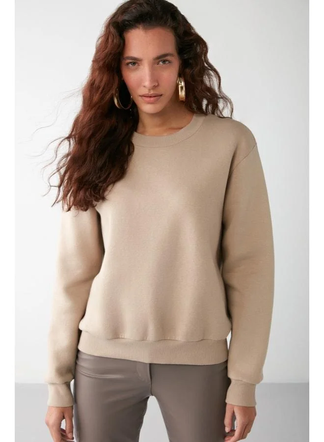 Grimelange Vaneltına Women's Fleece-Lined 3‑Ply Organic Cotton Oversize Basic Crew‑Neck Beige Sweatshirt.