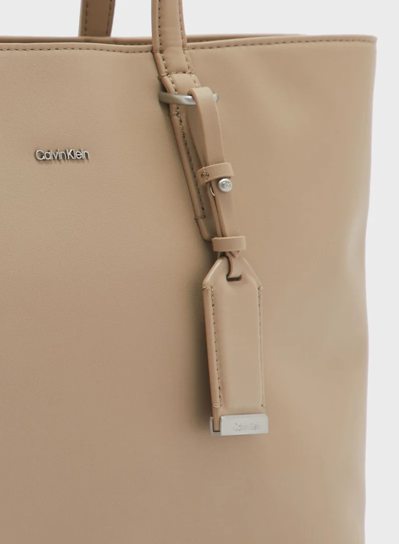 CALVIN KLEIN Must Medium Tote