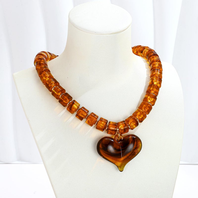 WOWORAMA Resin Chunky Heart Necklace for Women Brown Acrylic Beaded Choker Necklaces Boho Vintage Statement Chunky Necklace Trendy Acrylic Choker Jewelry - Image 3
