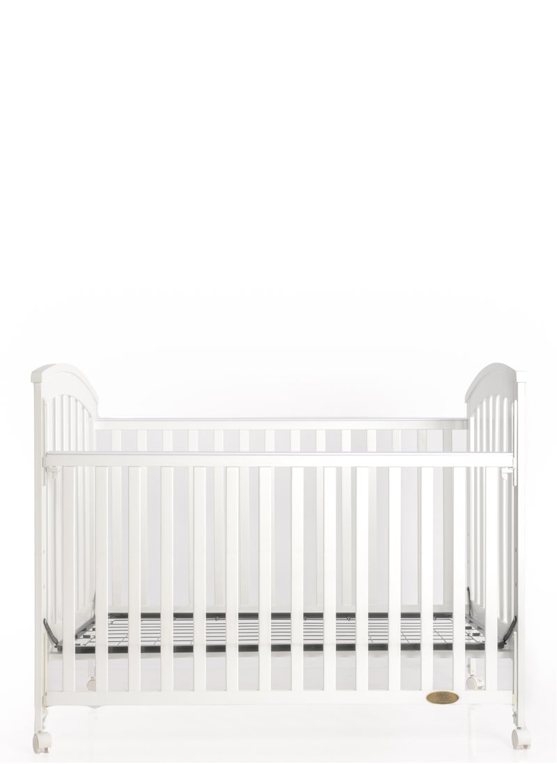 elphybaby Nursery Cot  - Image 1