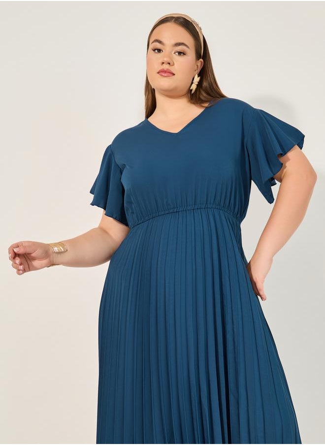 Styli Plus Size Solid Accordion Pleated A-Line Midi Dress  - Image 3