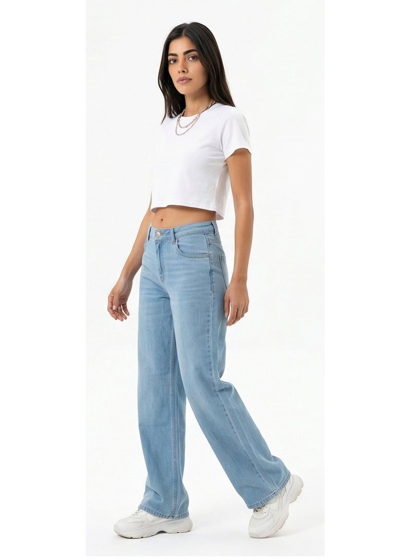 RAVIN Light Wash Wide-Leg Relaxed Denim Jeans - Image 4