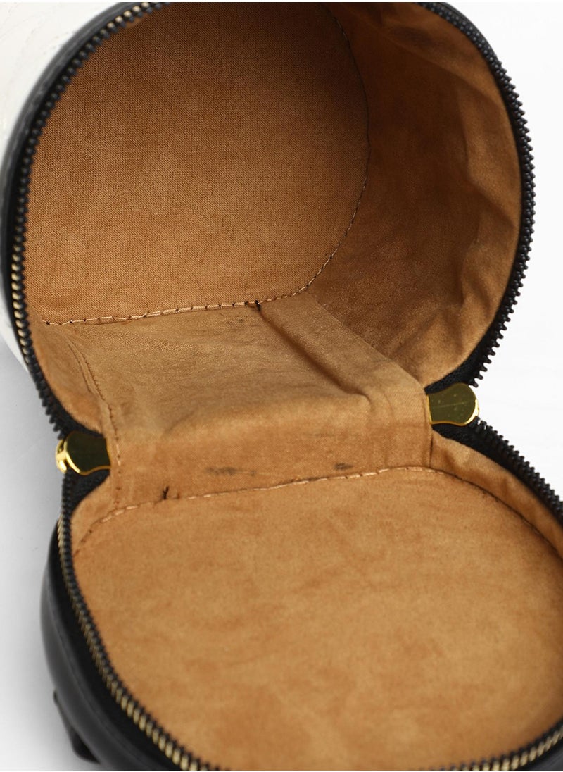 Haute Sauce - Women's The Quilted Bucket Bag - Chalk White - Image 1