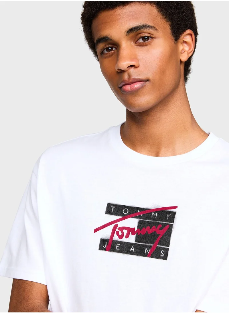 TOMMY JEANS Logo Flag Crew Neck T-Shirt
