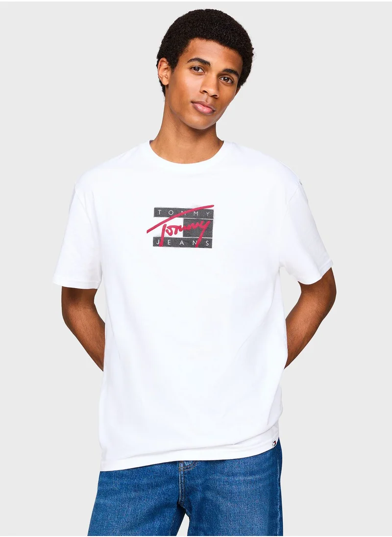 TOMMY JEANS Logo Flag Crew Neck T-Shirt