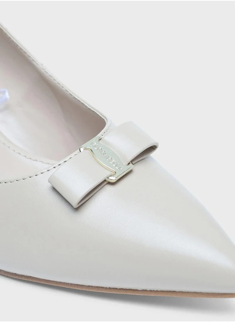shoexpress Pointed Toe Pumps