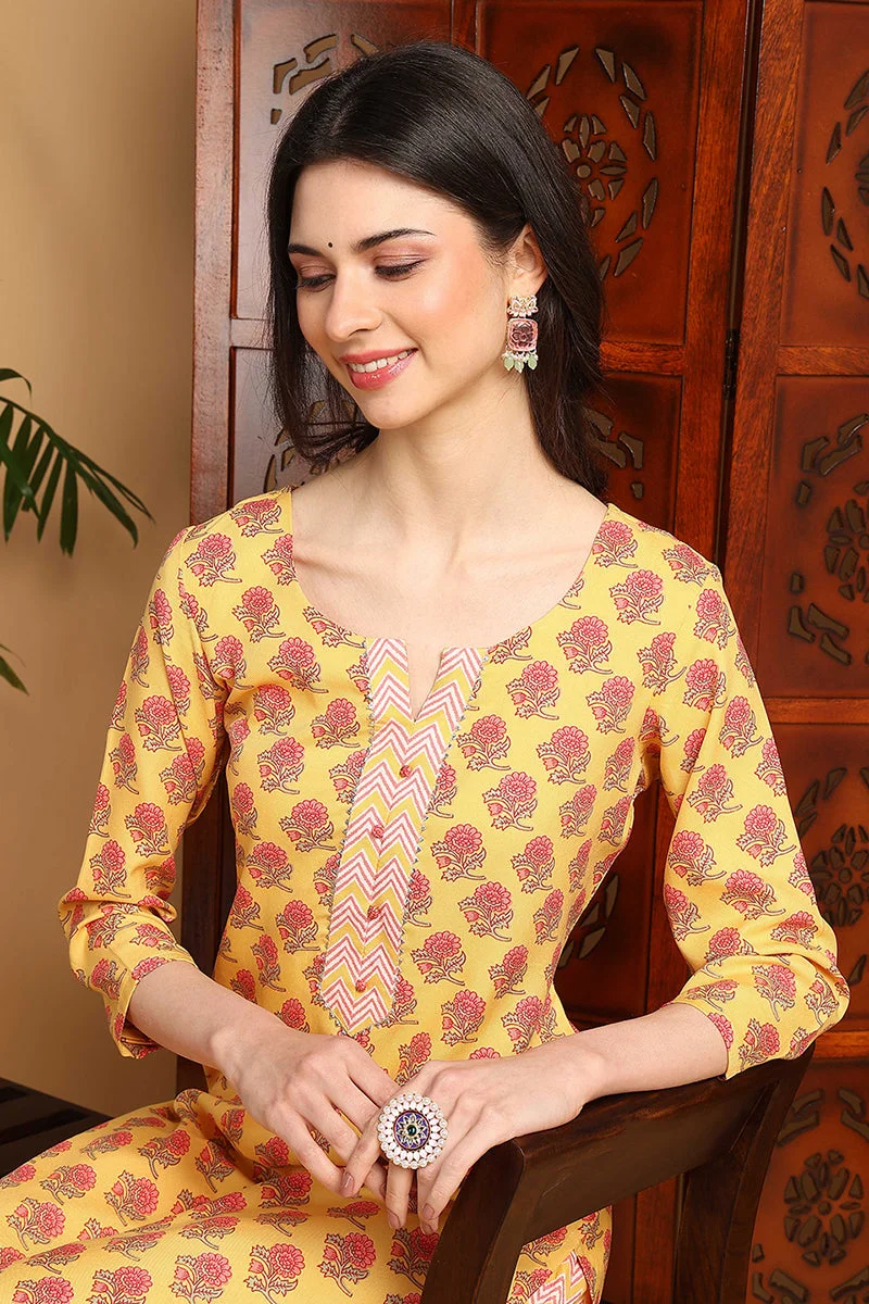 ZERESOUQ Yellow Rayon Blend Floral Printed Straight Kurta Set