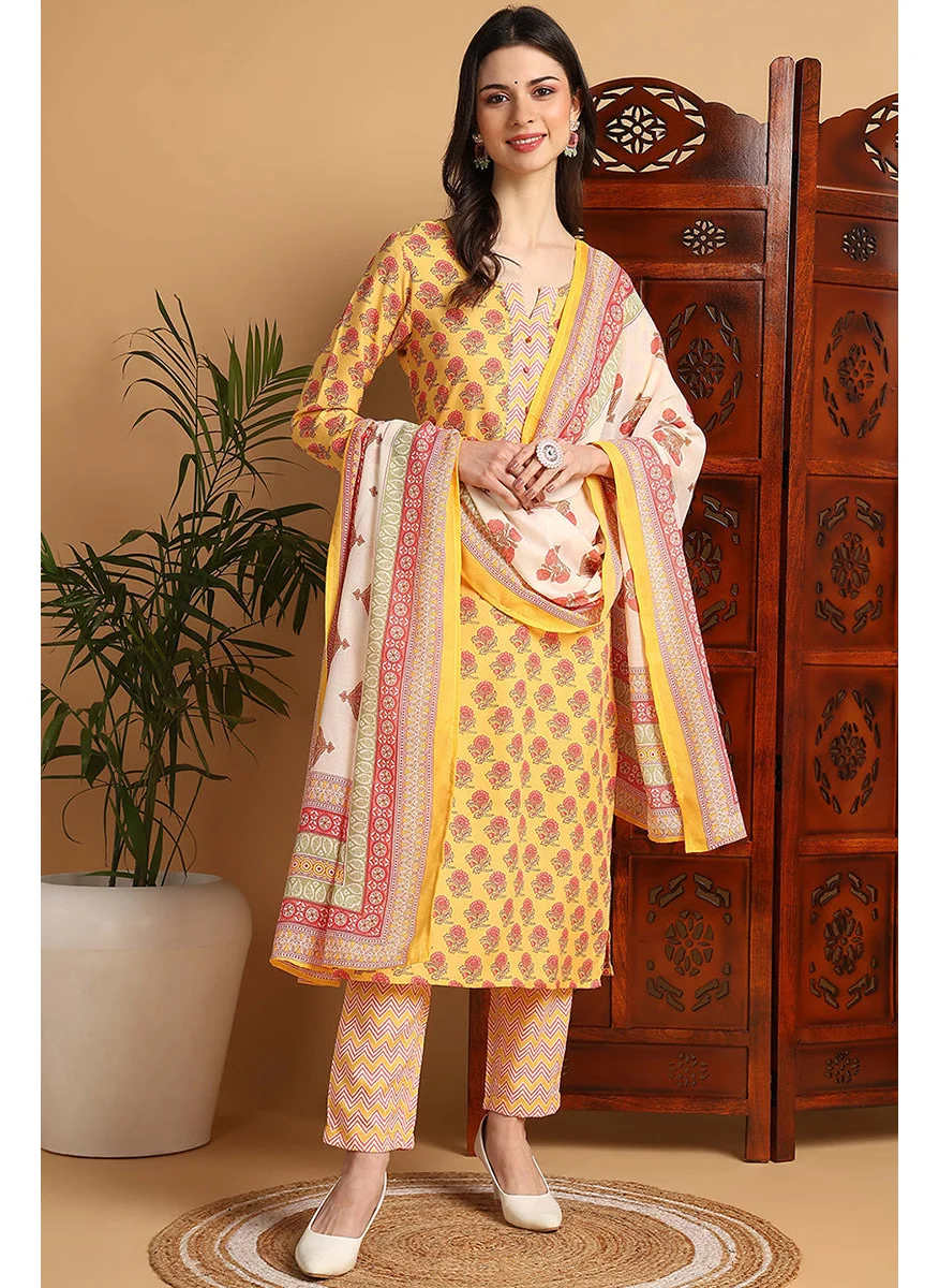 زيري سوق Yellow Rayon Blend Floral Printed Straight Kurta Set