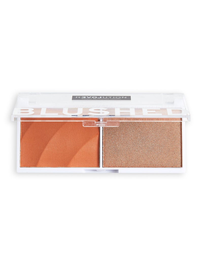 REVOLUTION Relove Colour Play Blushed Duo Queen - Image 4