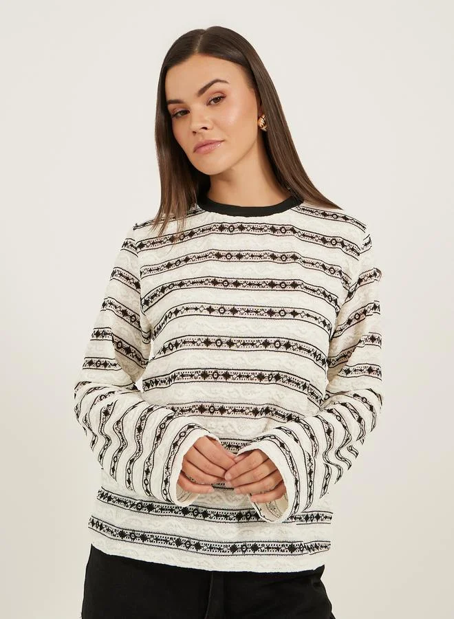 تايك تو تيشيرت بأكمام طويلة مخطط بنقوش من ستايلي