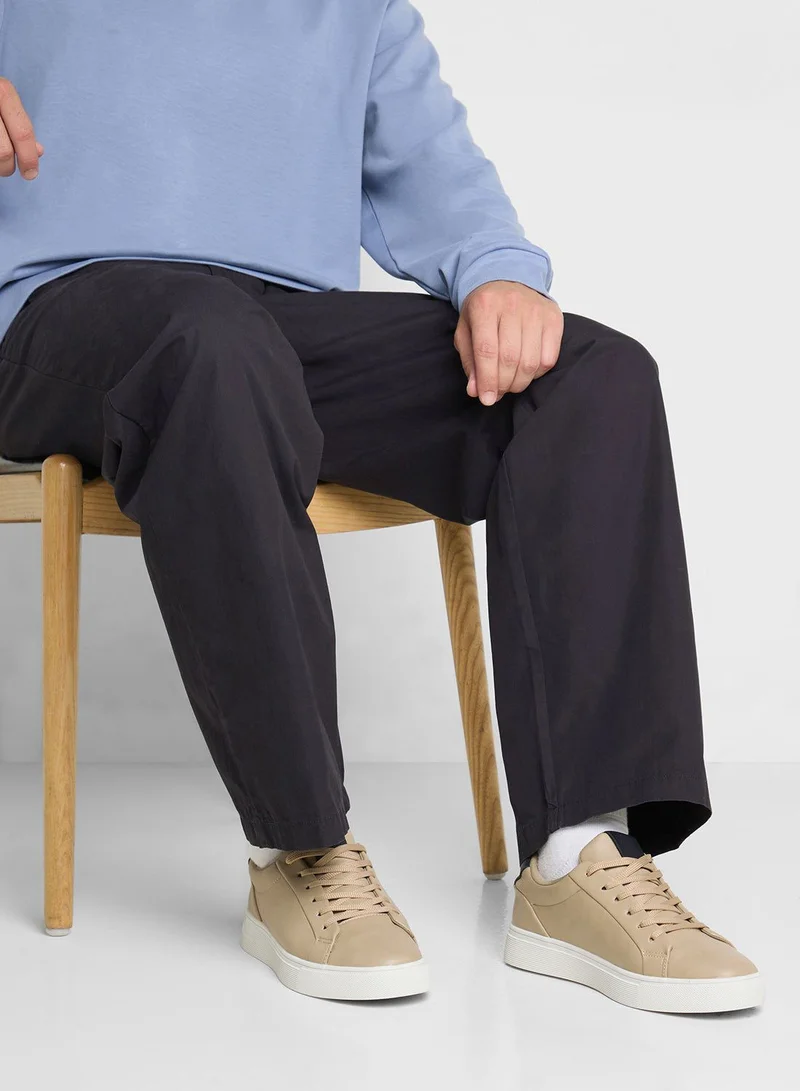 روبرت وود سنيكرز كاجوال لايف ستايل