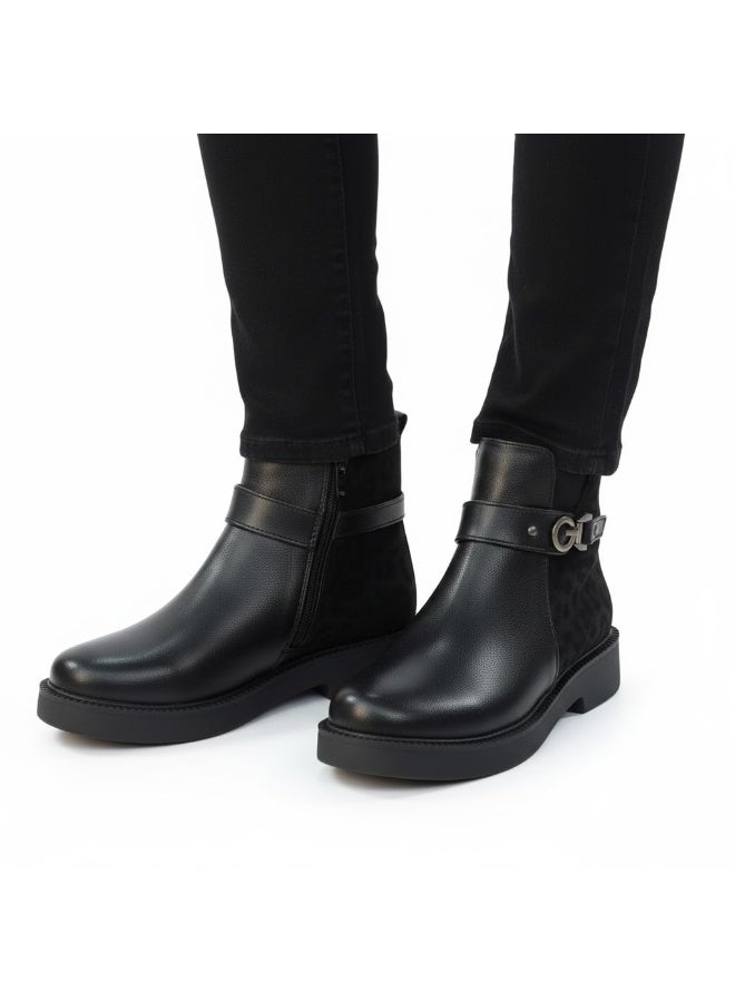 Stylish women's boots with a side pattern and elegant design, equipped with a metal strap. - Image 2