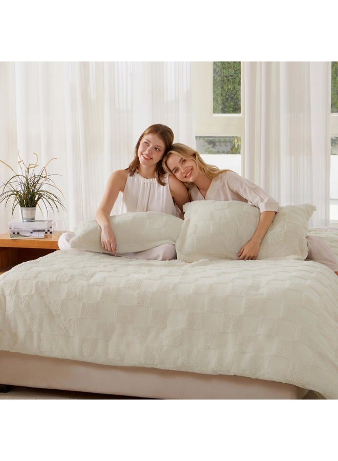 Joiedomi Queen Comforter Set, 3 Pieces Beige Boho Queen Bedding Set with 1 Plaid Geometric Comforter and 2 Pillow Shams, Checkered Bed in a Bag for All Seasons - Image 4