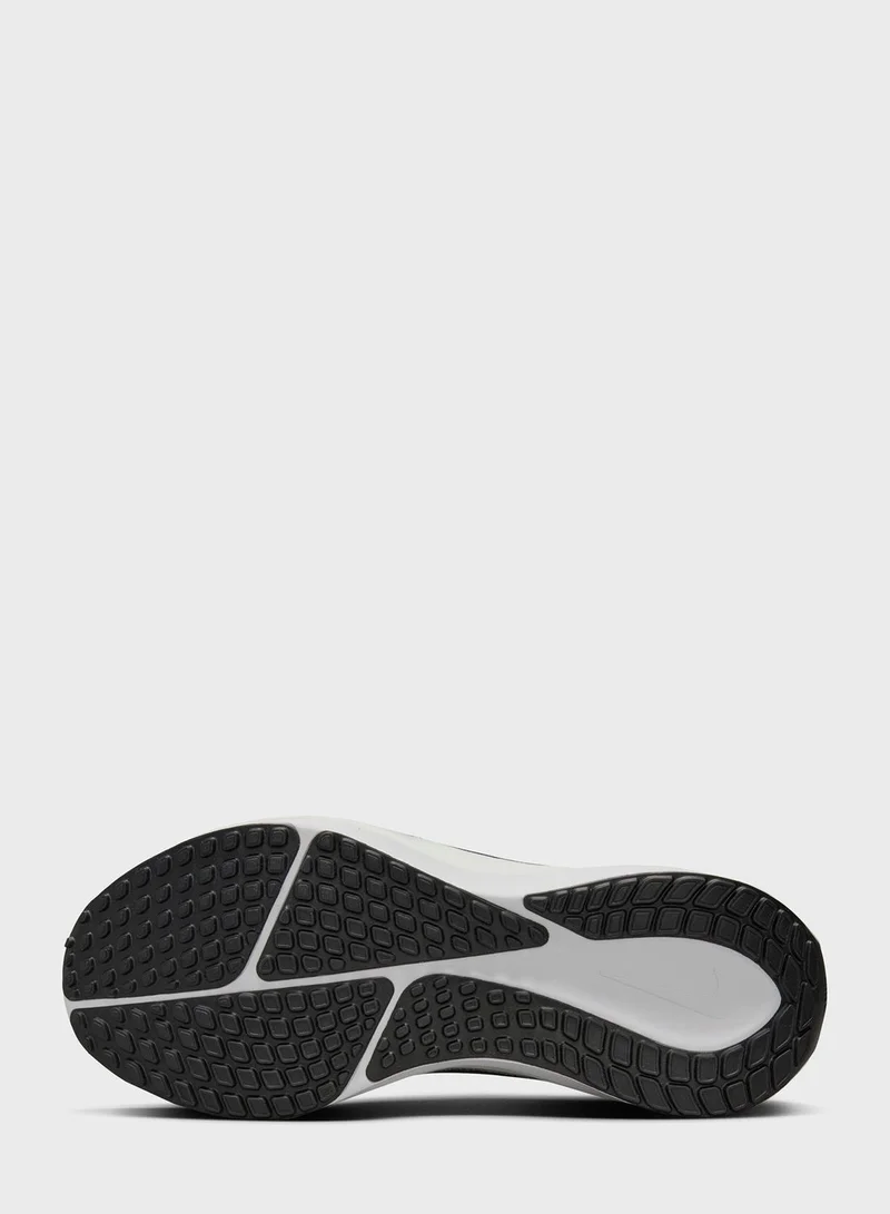 Nike Vomero 17