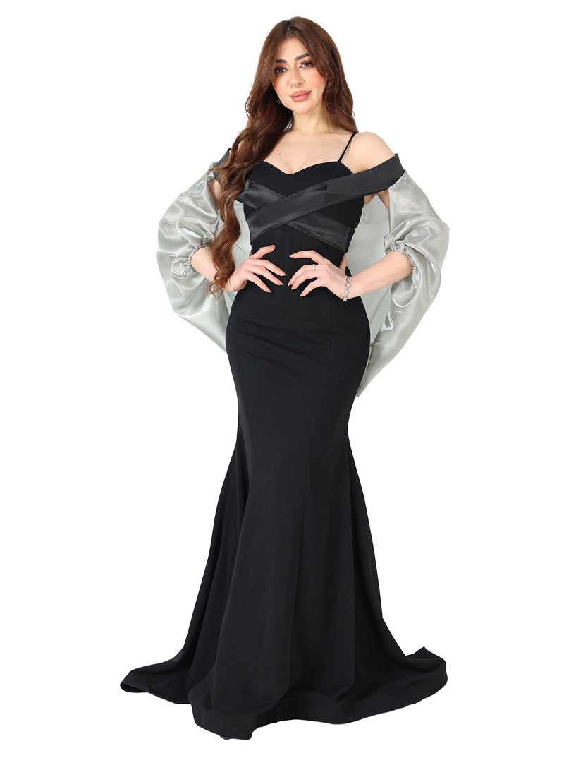 MODERN DESIGNER A luxurious modern evening dress with heart-stopping detailsThe dress is specially designed for lovers of distinction and is ideal for all your occasions Keep eyes on you with every step and live your moments in indescribable elegance with this dress that combines luxury and elegance - Image 1