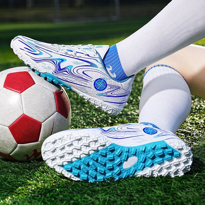 Children'S Football Shoes Men'S Spike Anti-Slip Soft Bottom Crushed Nail Training Shoes Women'S Outdoor Competition Shoes For Primary And Secondary School Students - Image 1
