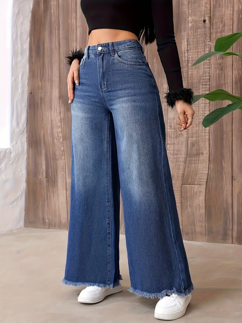 Women's Frayed Hem Stretch Straight-Leg Jeans - Image 3
