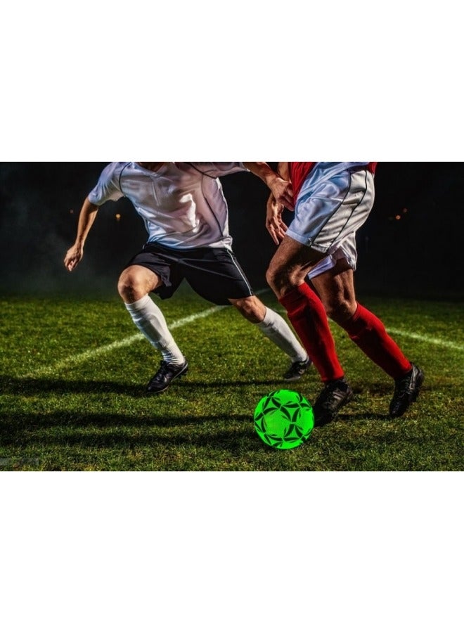 كرة قدم ليلية مقاس 5 مع حقيبة شبكية وإبر كرة، تتوهج في الظلام، مناسبة للتمرين والمباريات ليلاً ونهاراً، خامات عالية الجودة، هدية مثالية لعيد الأضحى - Image 3