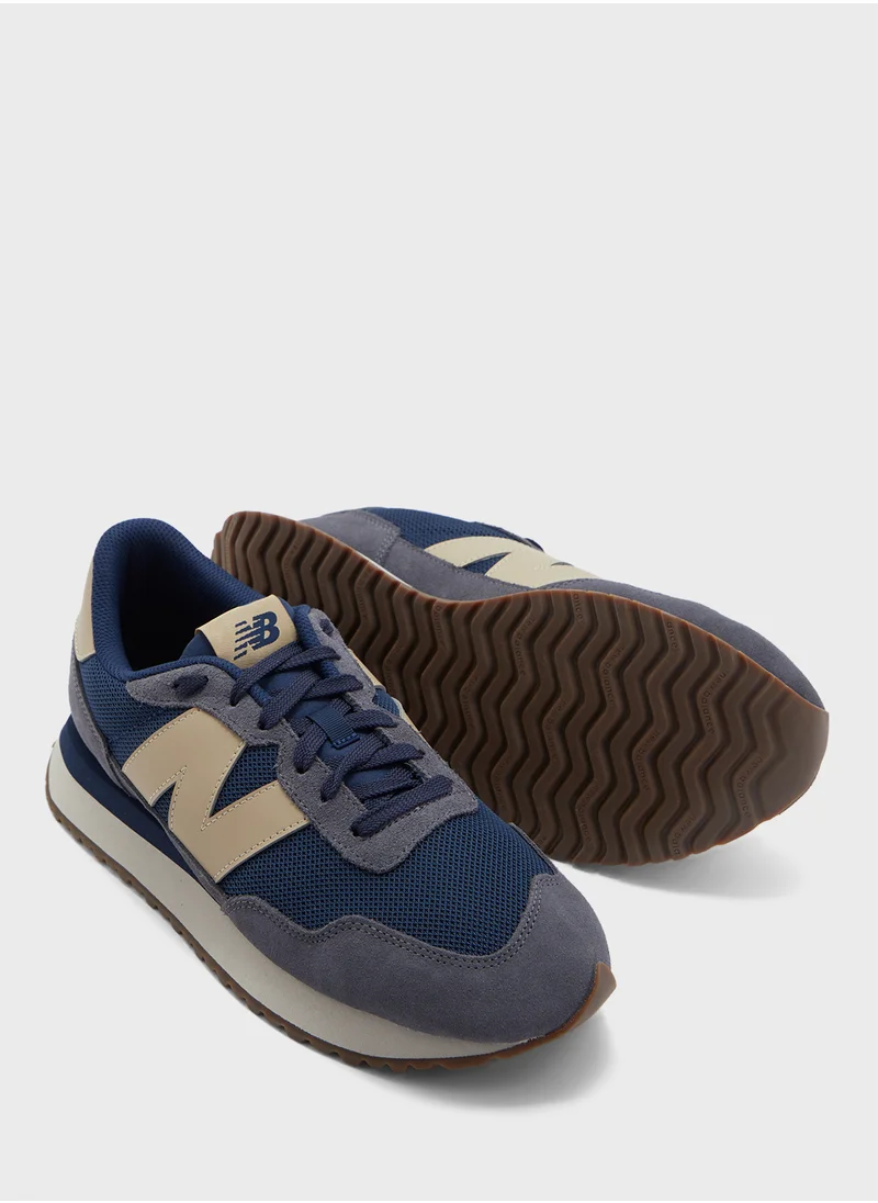 New Balance 237