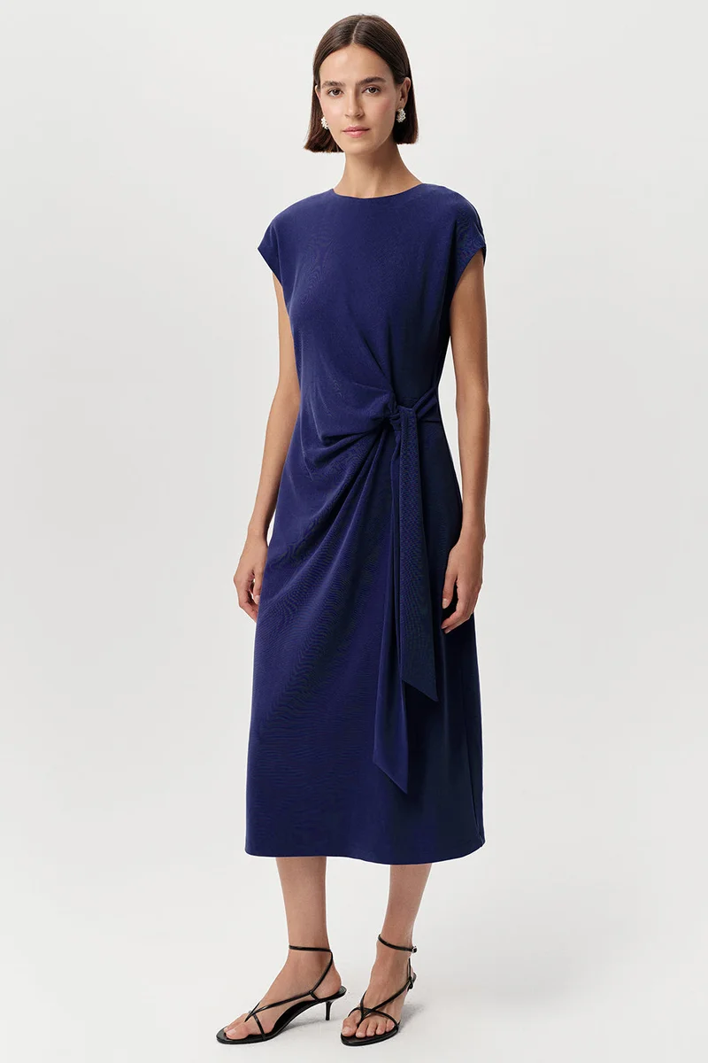 Exquise Crew Neck Zip-Up Midi Regular Knitted Navy Dress