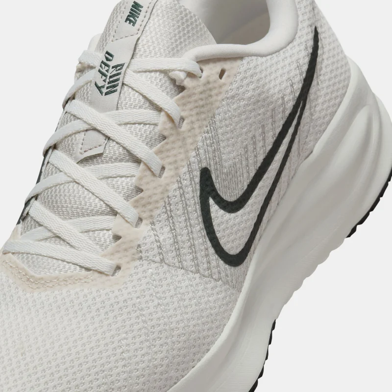 Nike Men's Run Defy Road Running Shoes