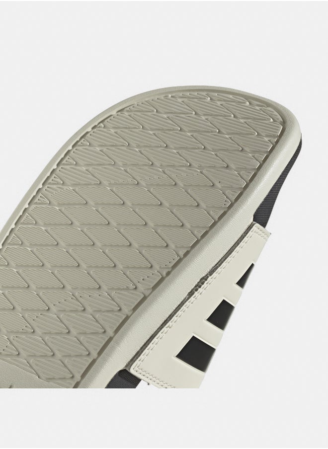 Adidas adilette comfort unisex slides  - Image 4