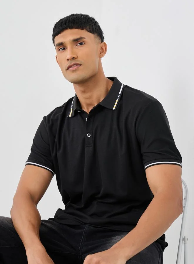 ستايلي Styli Regular Fit Polo T-Shirt with Contrast Tipping Detail
