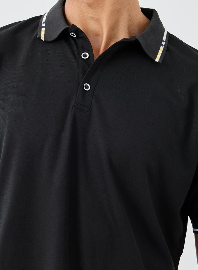 Styli Regular Fit Polo T-Shirt with Contrast Tipping Detail - Image 4