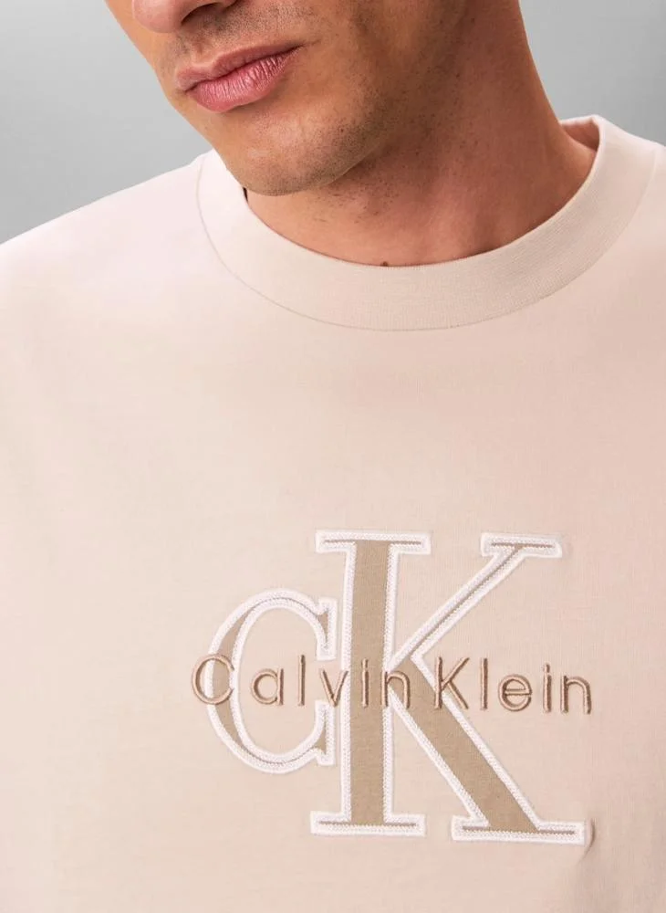 Calvin Klein Jeans  Relaxed Logo Appliqué T-shirt for Men | Best Price UAE