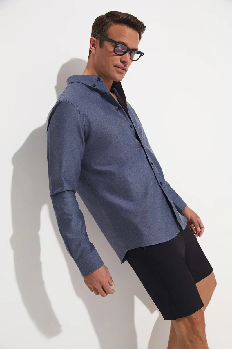 JUNE Exclusive Men's Regular Fit 100% Cotton Button-down Shirt