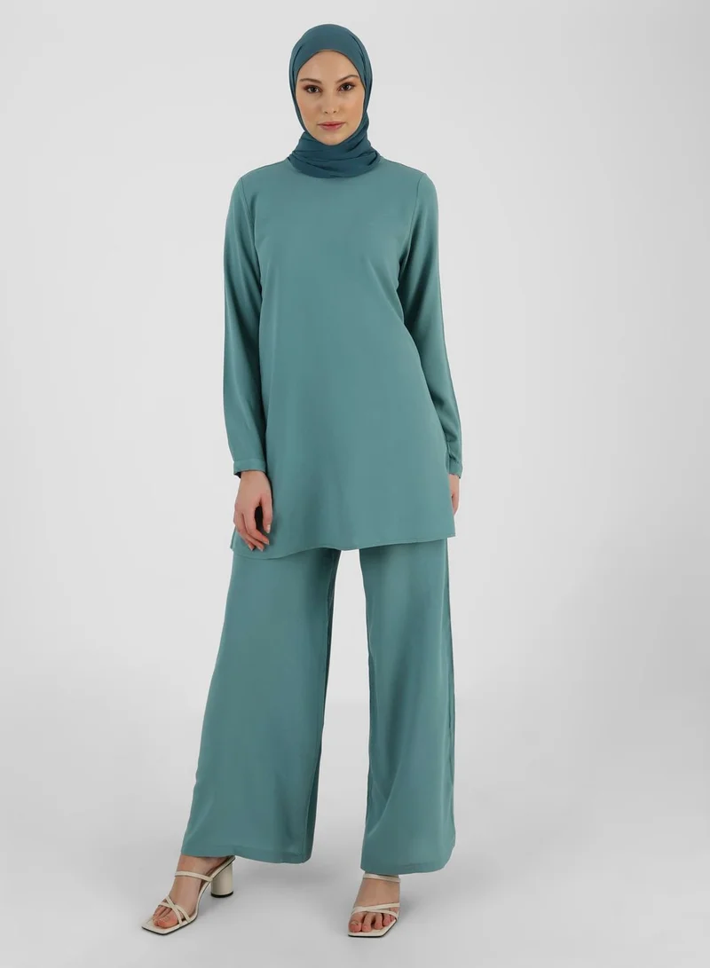 Refka by modanisa Crew Neck Top & Flared High Waist Pants Set