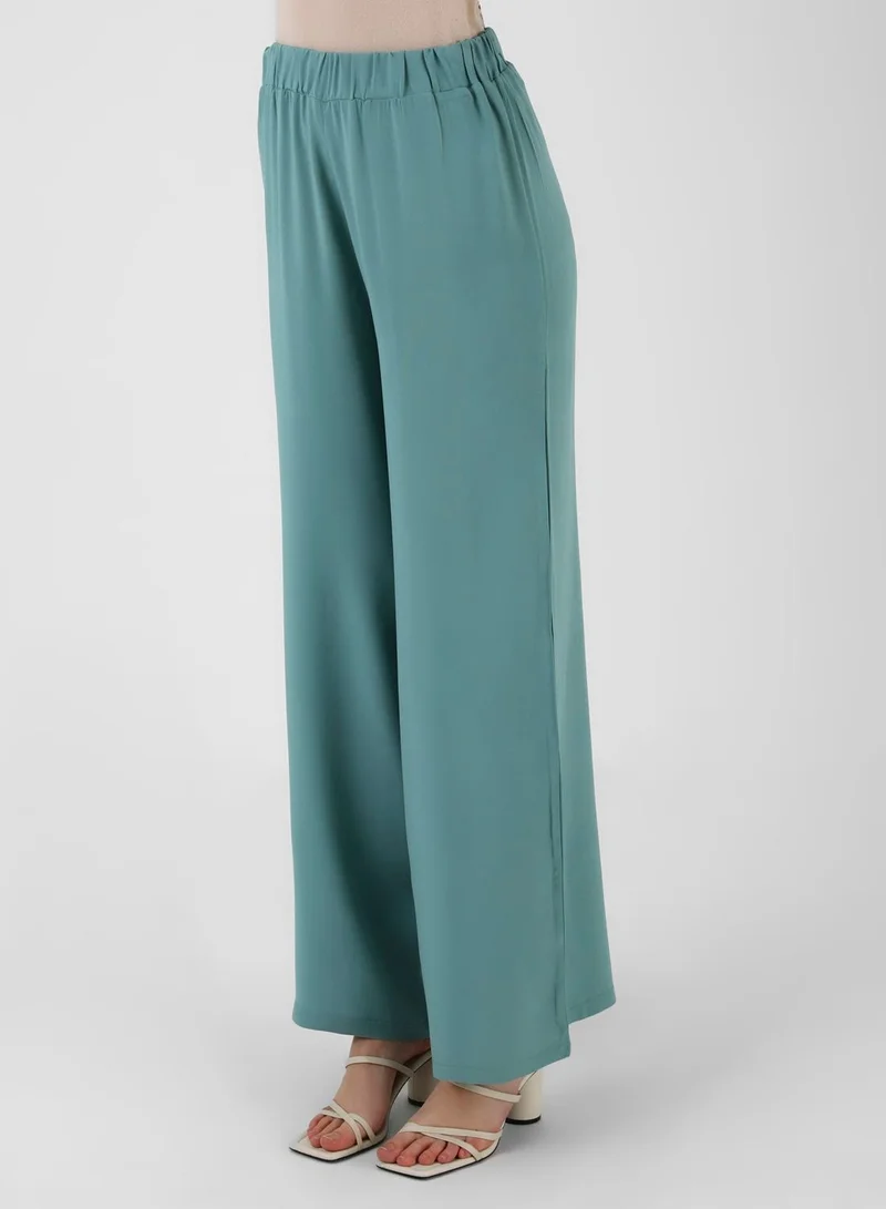 Refka by modanisa Crew Neck Top & Flared High Waist Pants Set