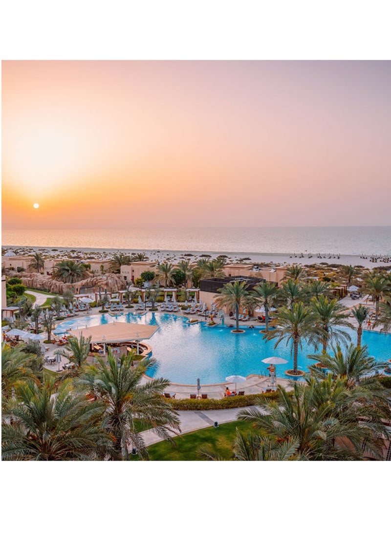 Wondergifts - One Night Stay in a Luxury Resort for Two Experience Gift with Free Spa Voucher - Image 1