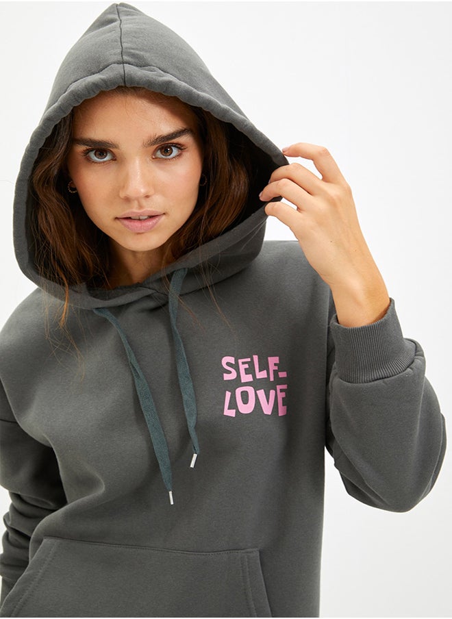 trendyol - Anthracite Back with Print Detail Oversized/Wide Fit, Fleece Inside Knitted Sweatshirt TWOAW22SW0687. - Image 1