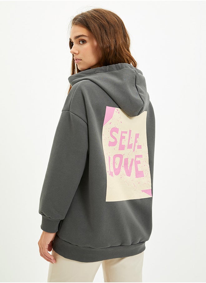 trendyol - Anthracite Back with Print Detail Oversized/Wide Fit, Fleece Inside Knitted Sweatshirt TWOAW22SW0687. - Image 1