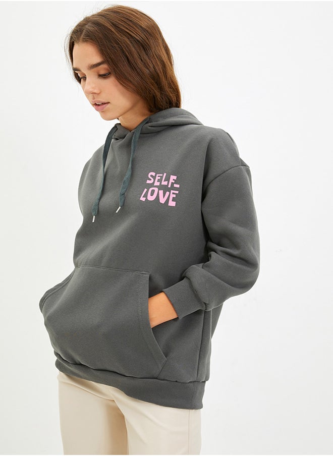 trendyol - Anthracite Back with Print Detail Oversized/Wide Fit, Fleece Inside Knitted Sweatshirt TWOAW22SW0687. - Image 1