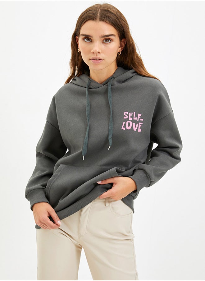 trendyol - Anthracite Back with Print Detail Oversized/Wide Fit, Fleece Inside Knitted Sweatshirt TWOAW22SW0687. - Image 1