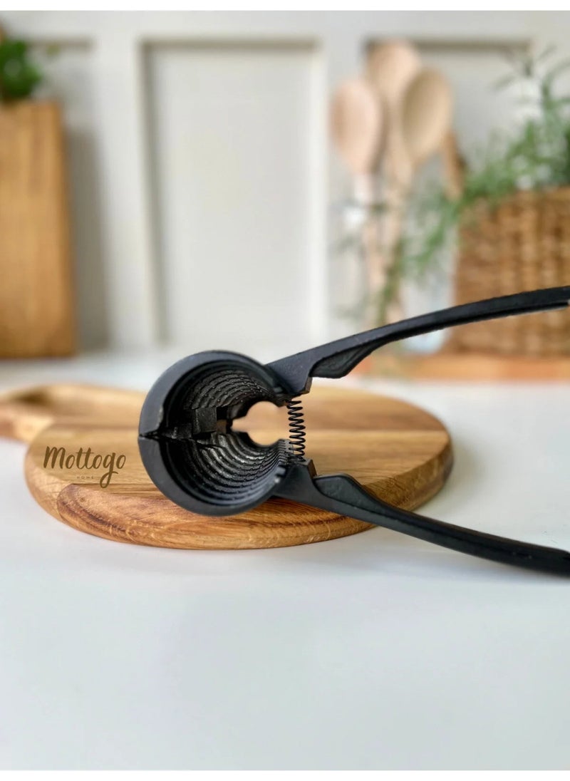 Mottogo - Cast Iron Walnut Cracking Tool - Hazelnut Cracker - Image 1