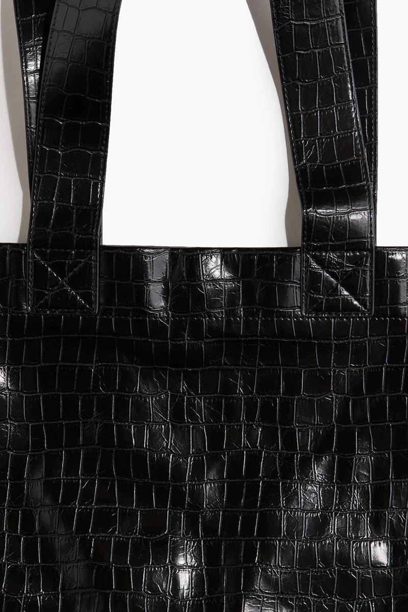 اتش اند ام حقيبة كبيرة من القماش المطلي