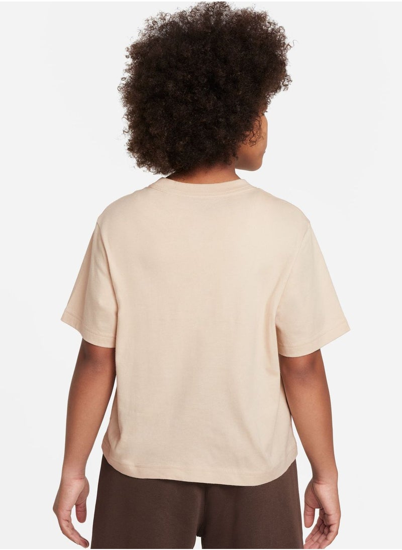 Nike - Youth Nsw Boxy Essential T-Shirt - Image 1